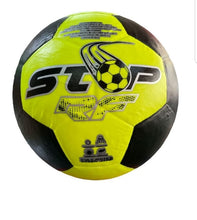 Balón de fútbol amarillo