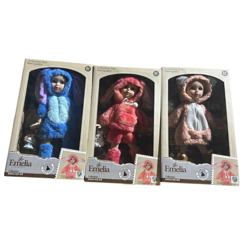 Muñeca Emelia con disfraz de peluche de conejito — juguete por mayoreo